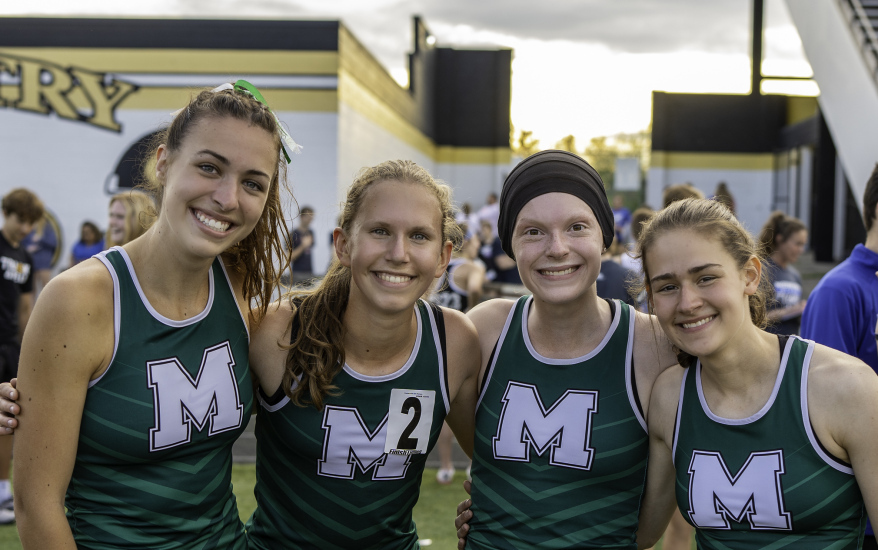 girls team smiling